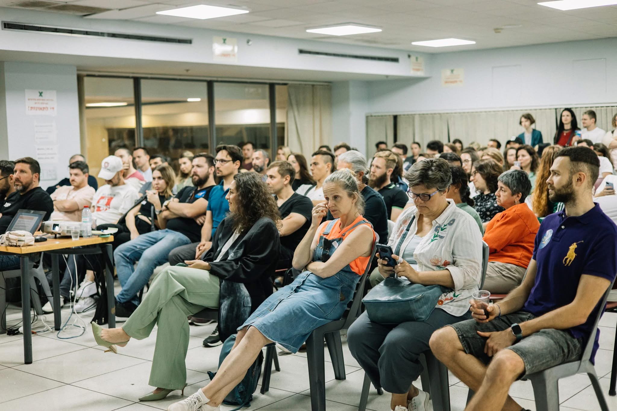 Hebrew Without Fear: Haifa’s Largest Conversation Club for New Immigrants Continues Its Work