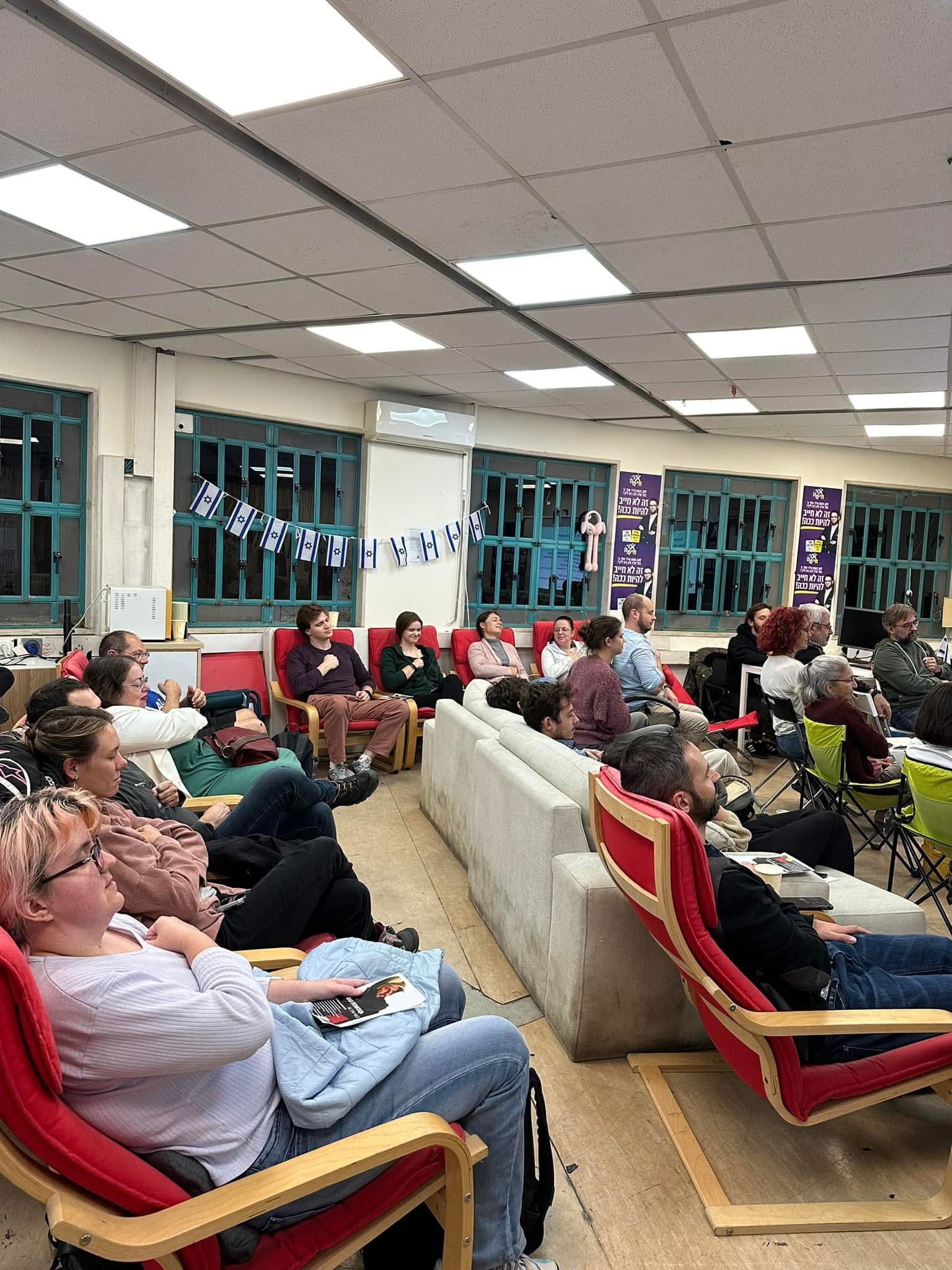 Hebrew Conversation Club for New Olims – an Initiative by the NGO "Young People for Haifa"