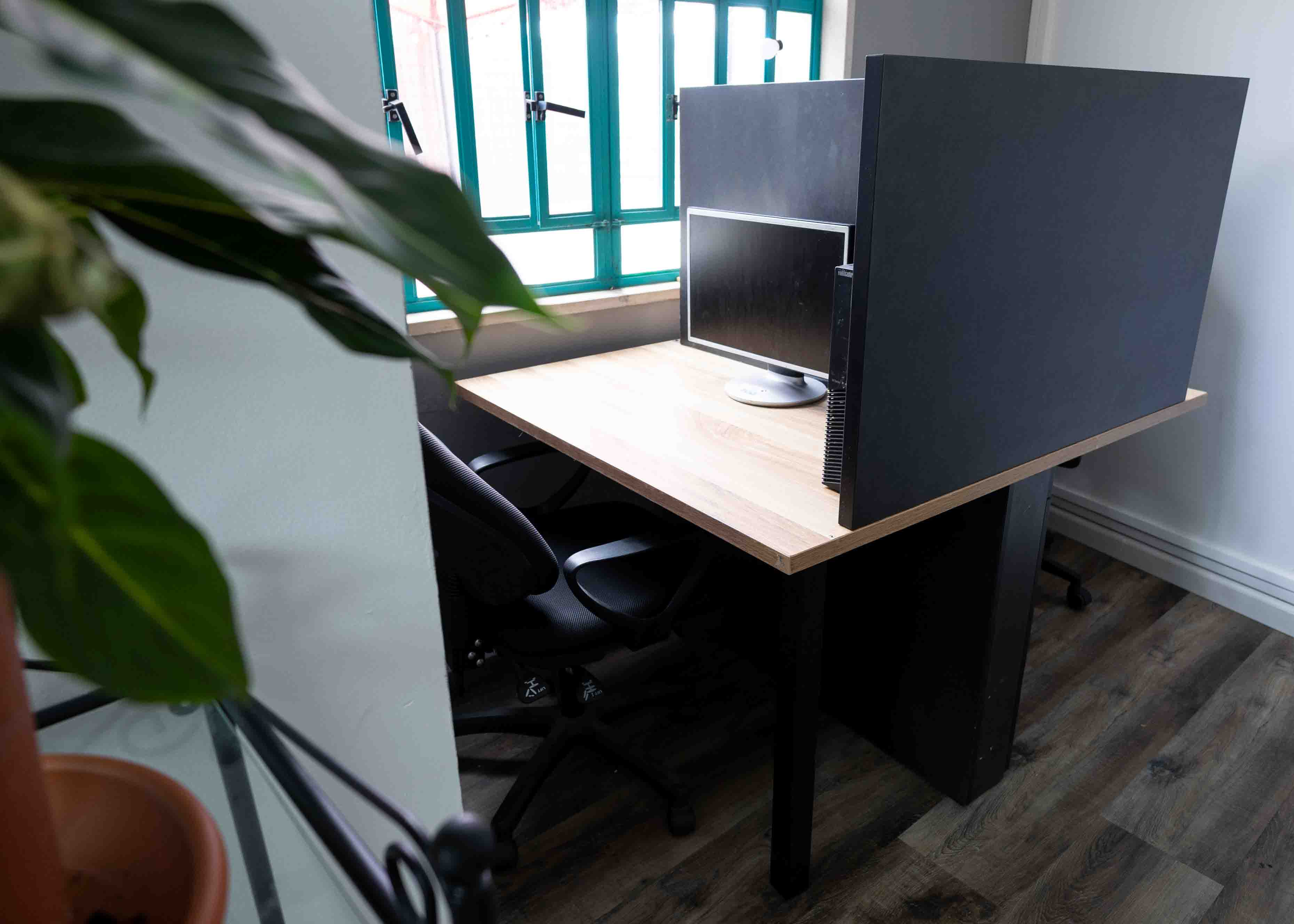 Dedicated Desk
