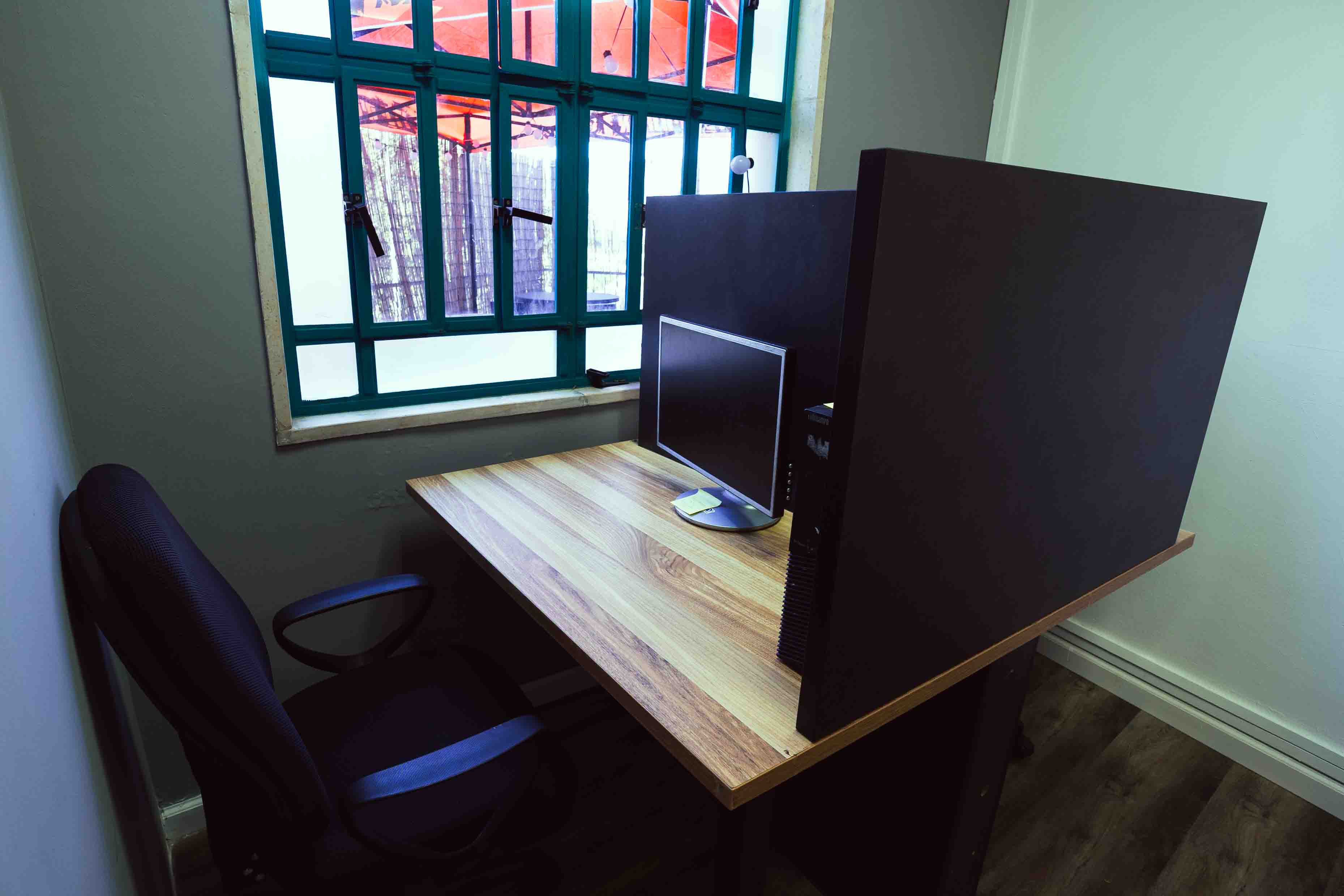 Dedicated Desk